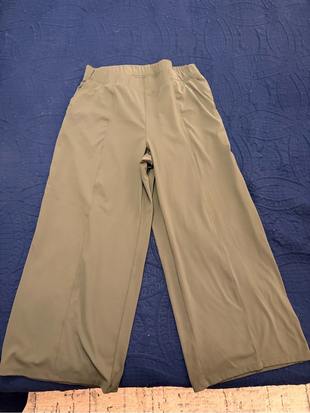 Olive green old navy powersoft pants